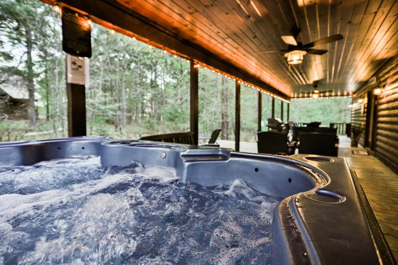 Texas Kind Of Way, Hot Tub, Fireplace, Covered Deck, Pool Table, Game Loft Villa Broken Bow Eksteriør billede